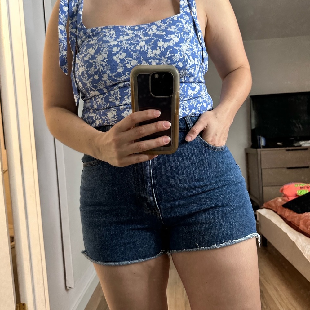 Zara dark wash shorts